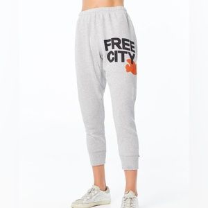 Free City 3/4 sweatpants